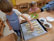 Pečeme ve školce - od zrníčka po rohlík